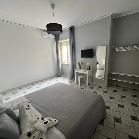 We' Apartment