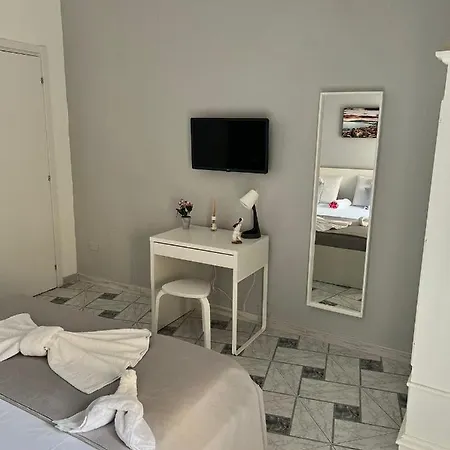 We' * Неаполь