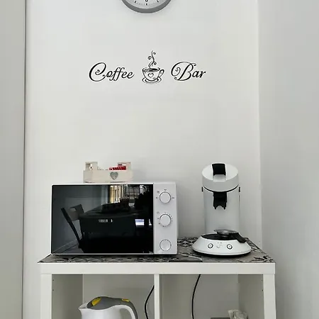 We' Апартаменты *